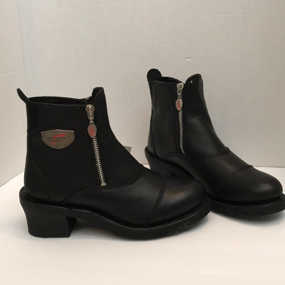 Red Wing woman motorcycle ankle boots zip size 6